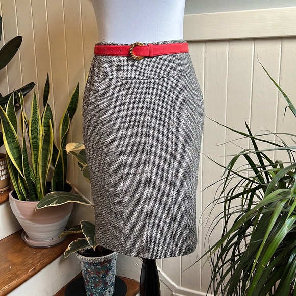 Emporio Armani Wool Blend Houndstooth Skirt - Picture 5 of 16